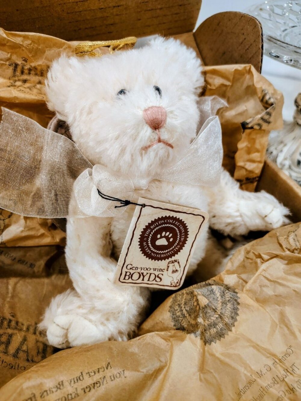 Boyds Bears Vanessa R. Angel, Gold Star Bow White Teddy Bear, Tag, Box, Retired